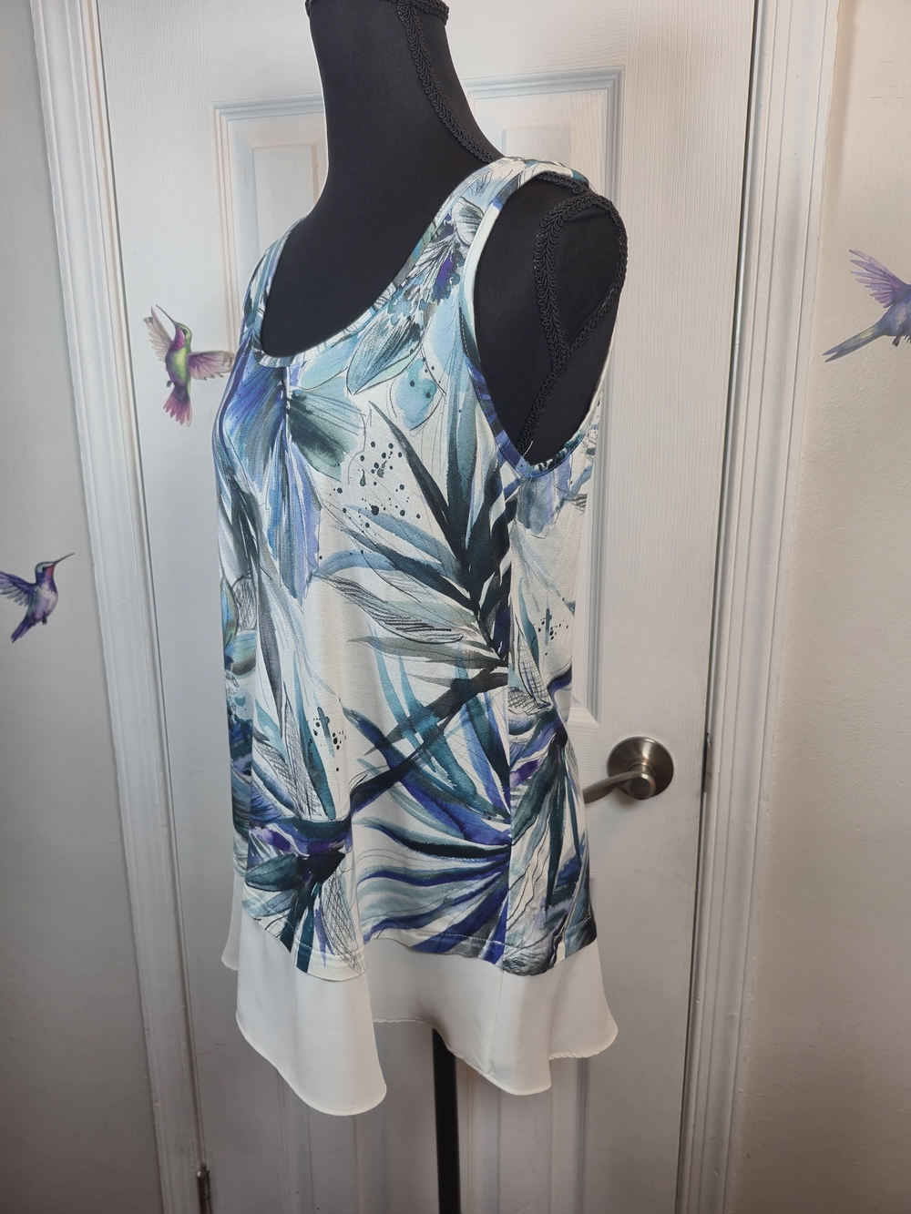 Karen Kane Blue Abstract Botanical Layered Hem Tank Top Size Small - Picture 4 of 5